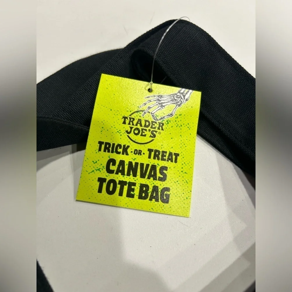 Trader Joe’s Mini Canvas Tote Bag Trick or Treat Black NWT Limited Halloween